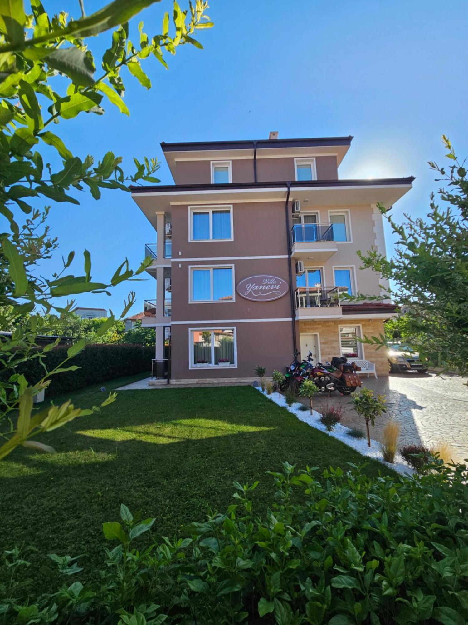 Villa Yanevi Равда Екстер'єр фото
